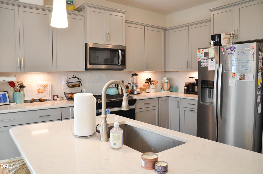 1634 Glacier Drive - Photo 10