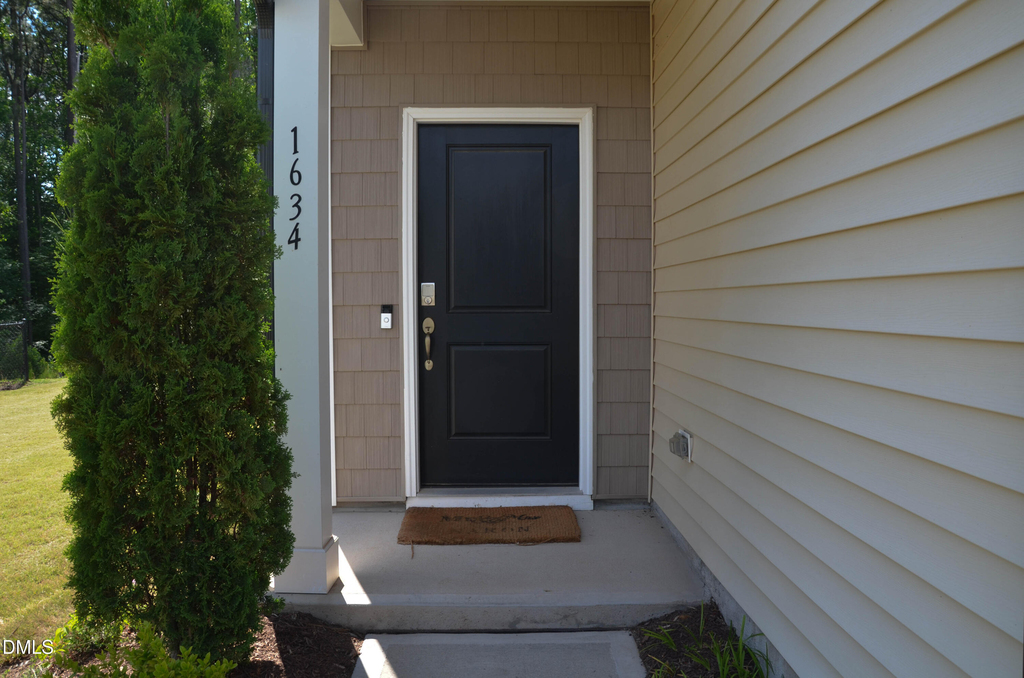 1634 Glacier Drive - Photo 1