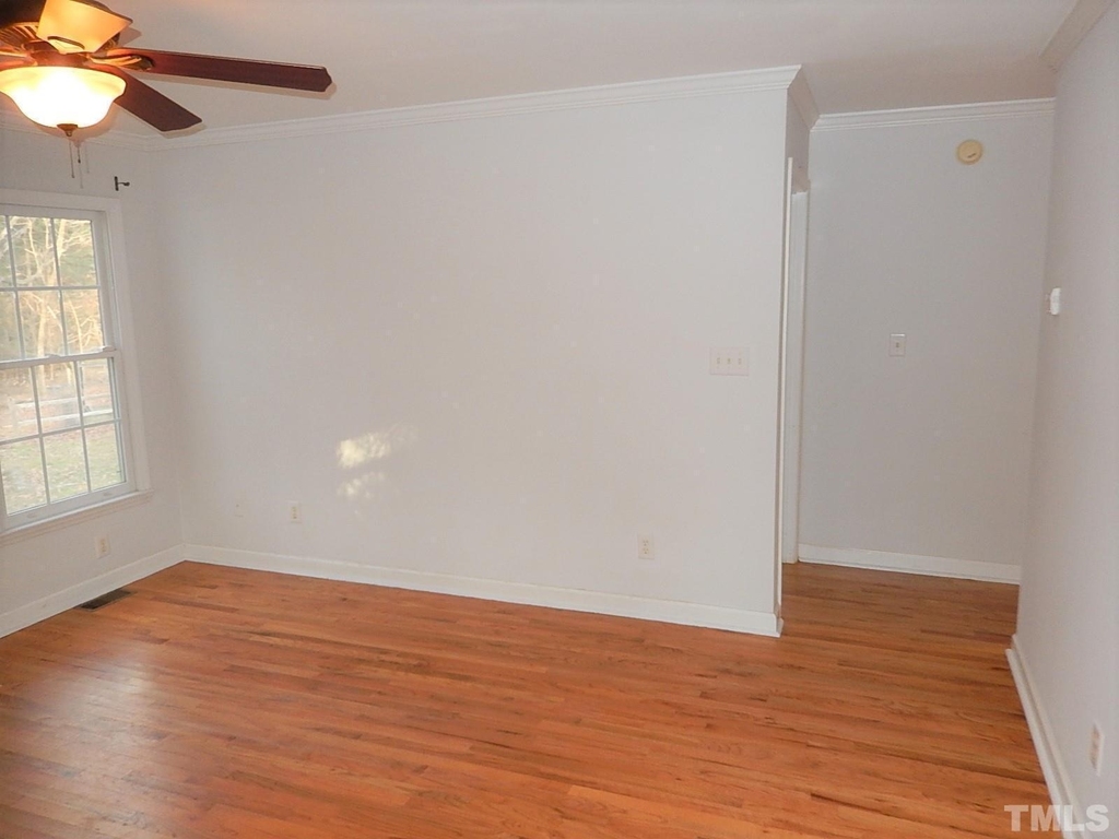 6610 Lipscomb Drive - Photo 2