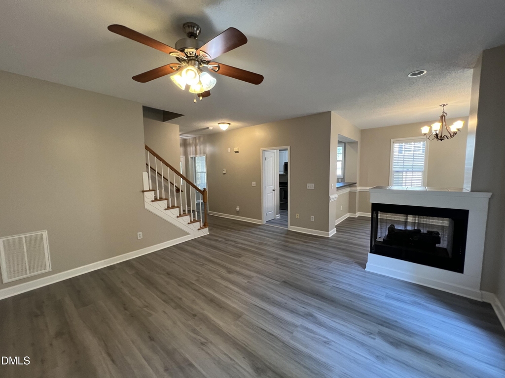 7706 Astoria Place - Photo 14