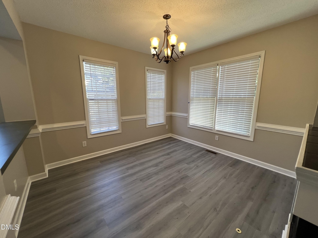 7706 Astoria Place - Photo 10