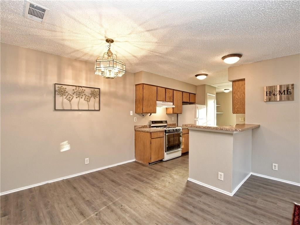 5401 Spring Meadow Rd - Photo 6