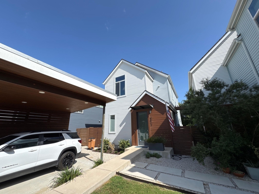 3612 Clary Way - Photo 1
