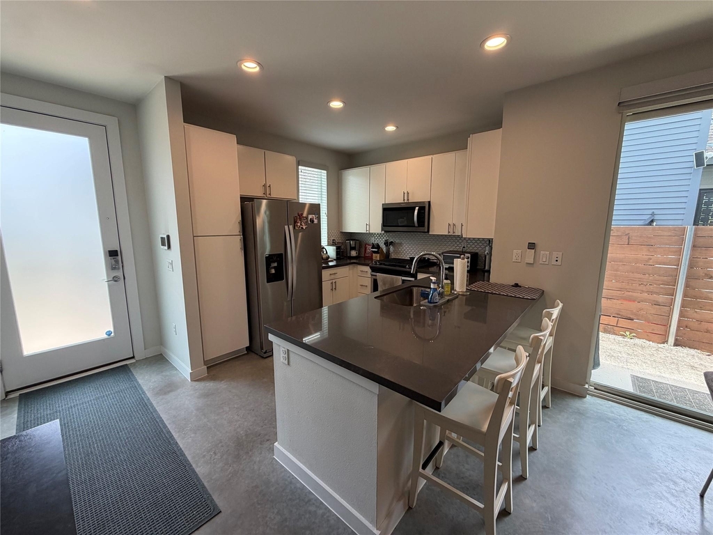3612 Clary Way - Photo 5