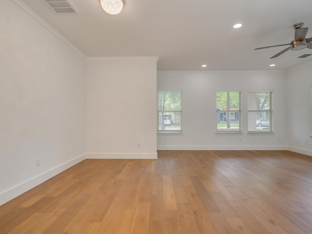 4601 Eilers Ave - Photo 12