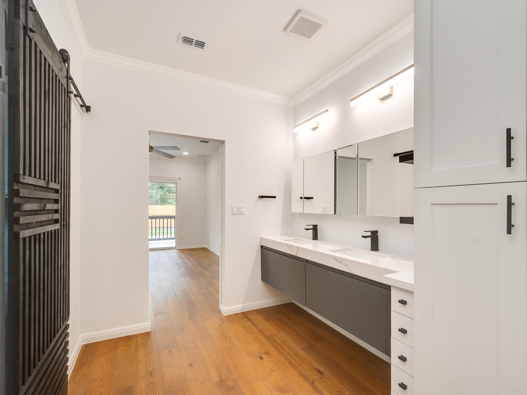 4601 Eilers Ave - Photo 24