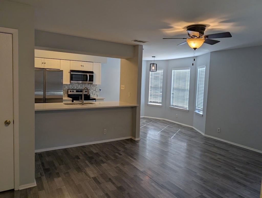 2102 Kirksey Dr - Photo 6