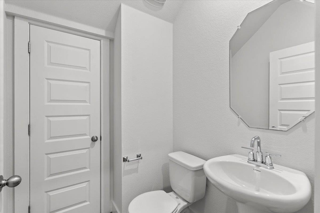 7106 Silver Star Ln - Photo 13