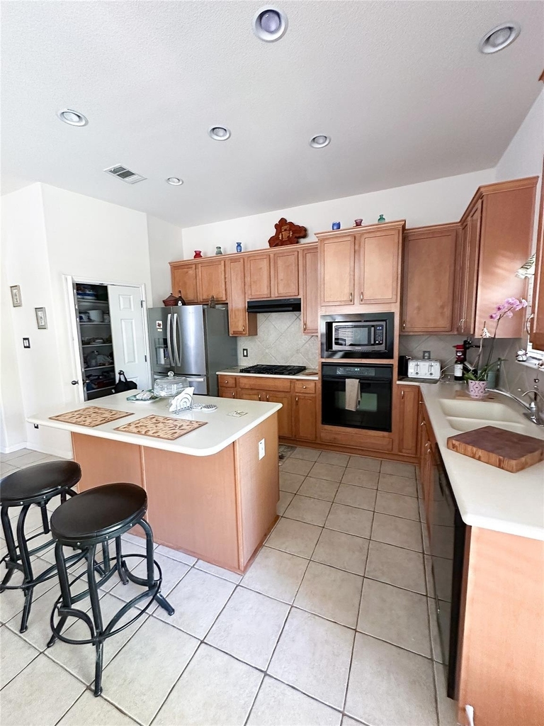 2121 Settlers Park Loop - Photo 8