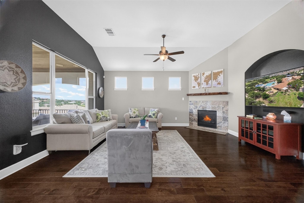 4017 Benetton Way - Photo 15