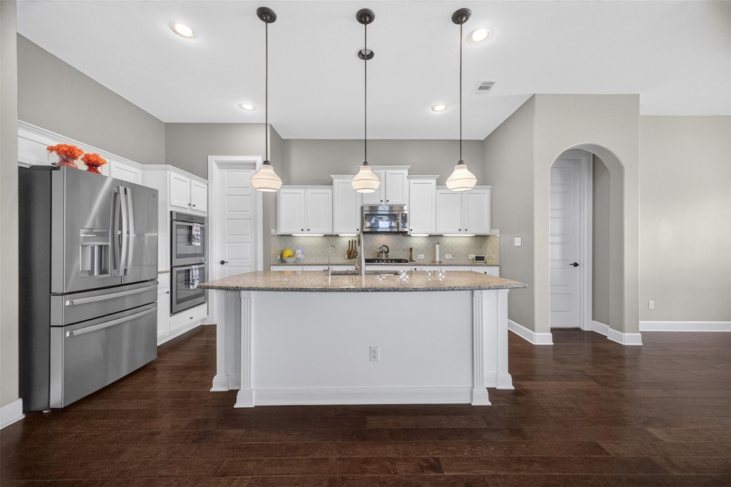4017 Benetton Way - Photo 10