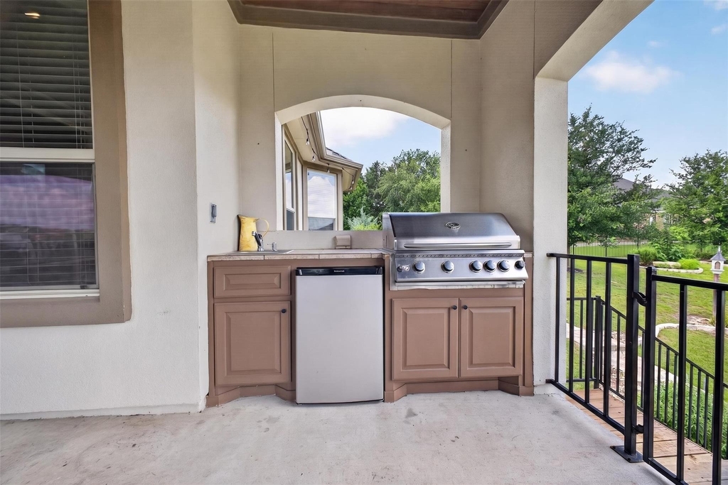 4017 Benetton Way - Photo 28