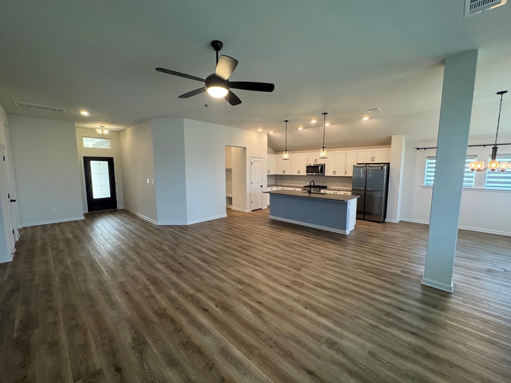1136 Olympic Ln - Photo 12