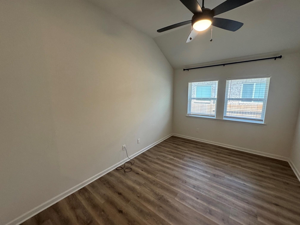 1136 Olympic Ln - Photo 13
