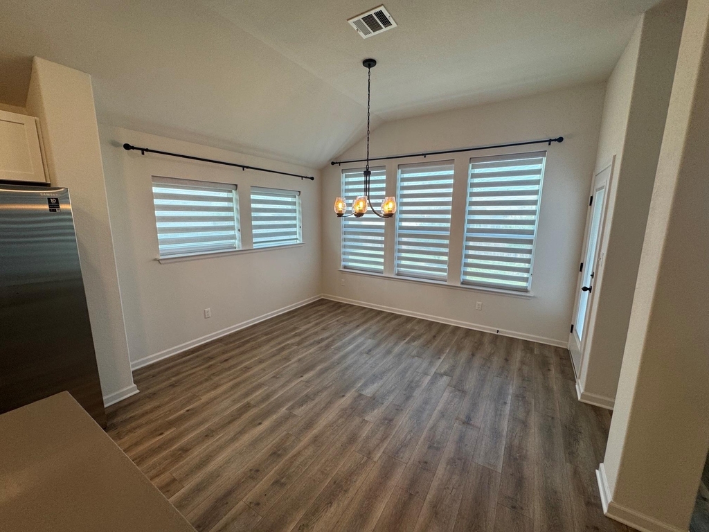 1136 Olympic Ln - Photo 5