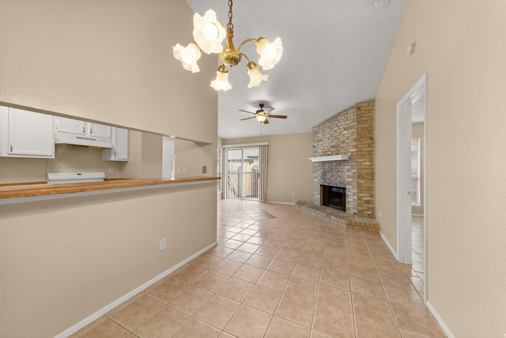 313 Greenlawn Blvd - Photo 6