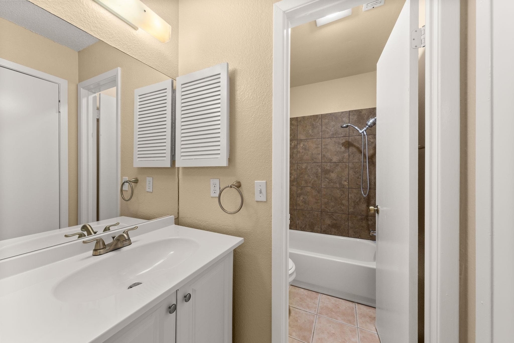 313 Greenlawn Blvd - Photo 17