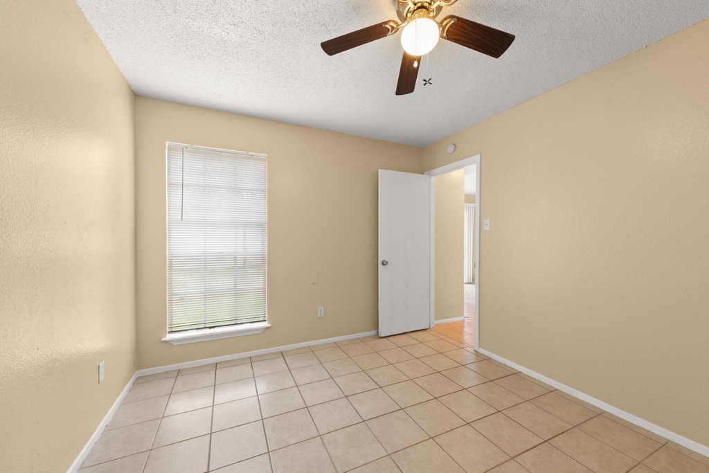 313 Greenlawn Blvd - Photo 22