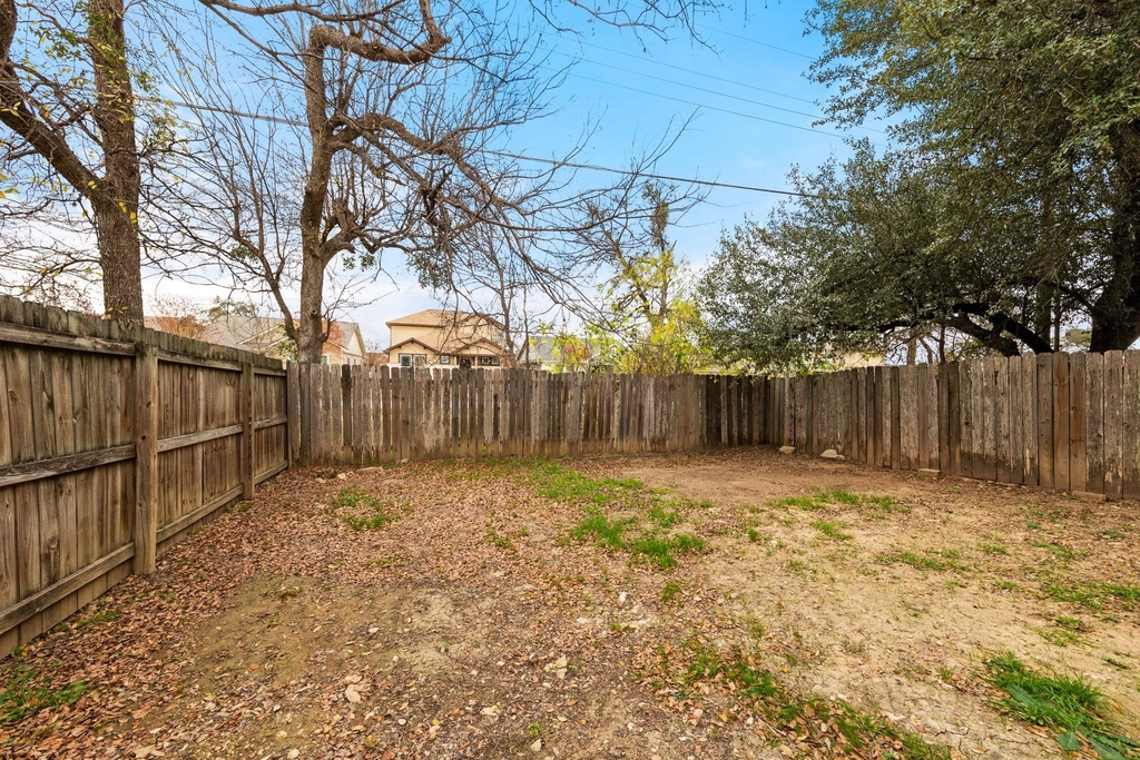 313 Greenlawn Blvd - Photo 28