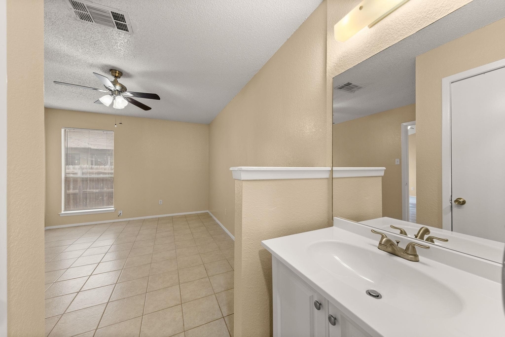 313 Greenlawn Blvd - Photo 19
