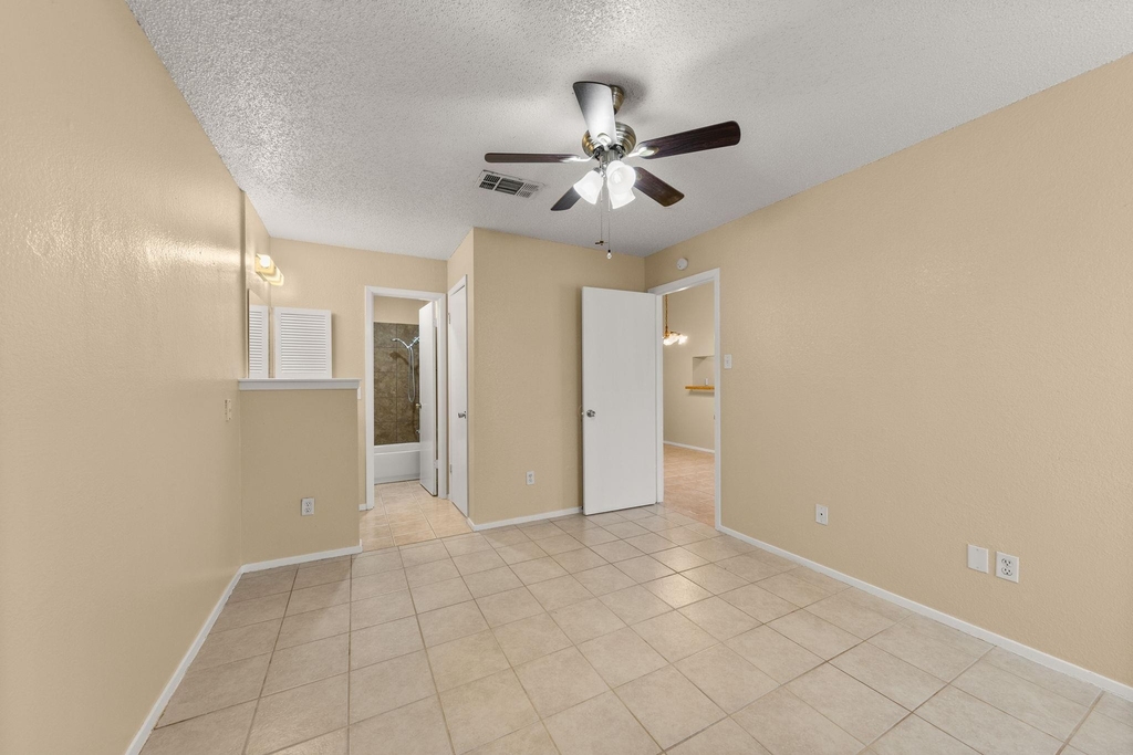 313 Greenlawn Blvd - Photo 16