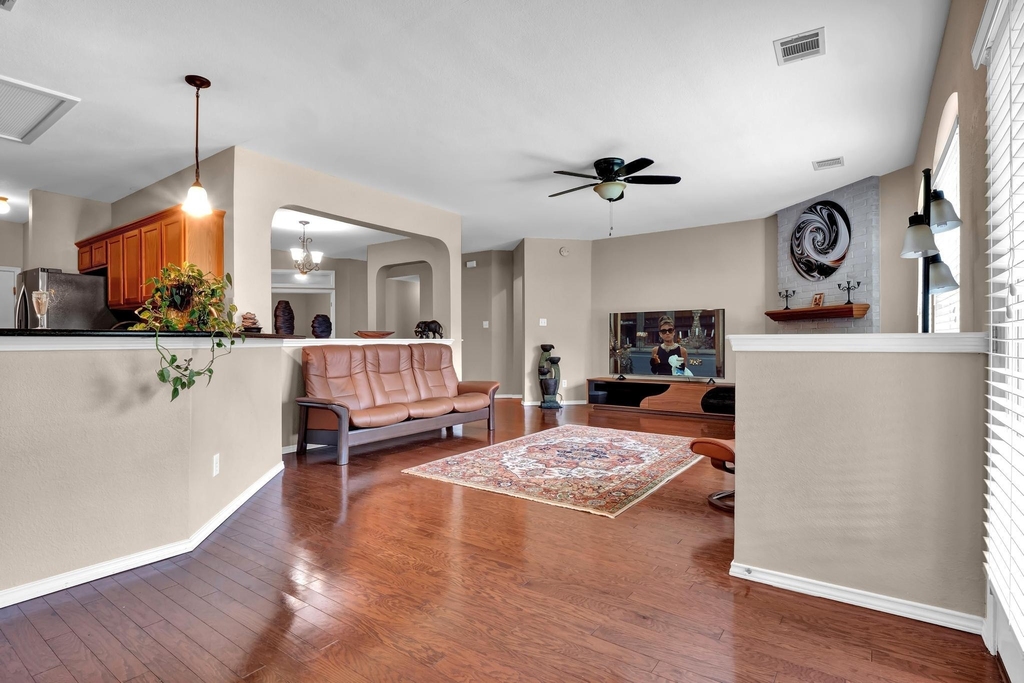 3339 Rod Carew Dr - Photo 8