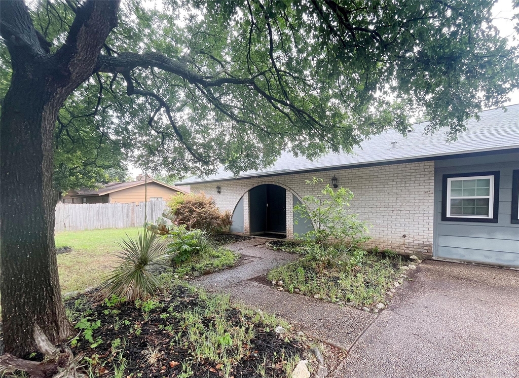 8702 Dawnridge Cir - Photo 23