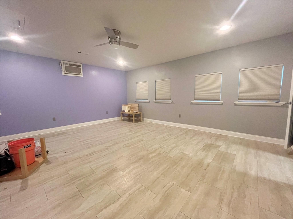 8702 Dawnridge Cir - Photo 19