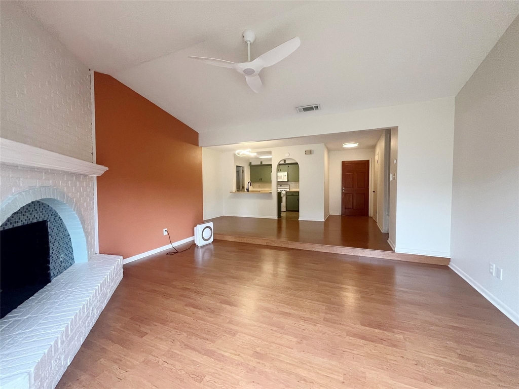 8702 Dawnridge Cir - Photo 0