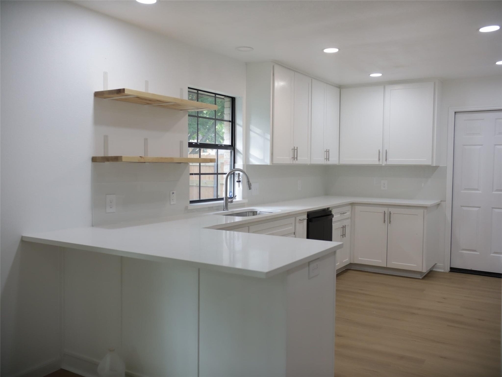 1612 Buttercup Rd - Photo 4