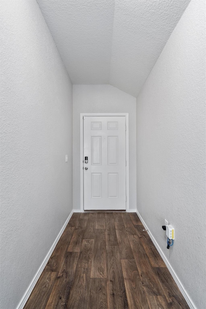 14915 Gypsum Mill Rd - Photo 3