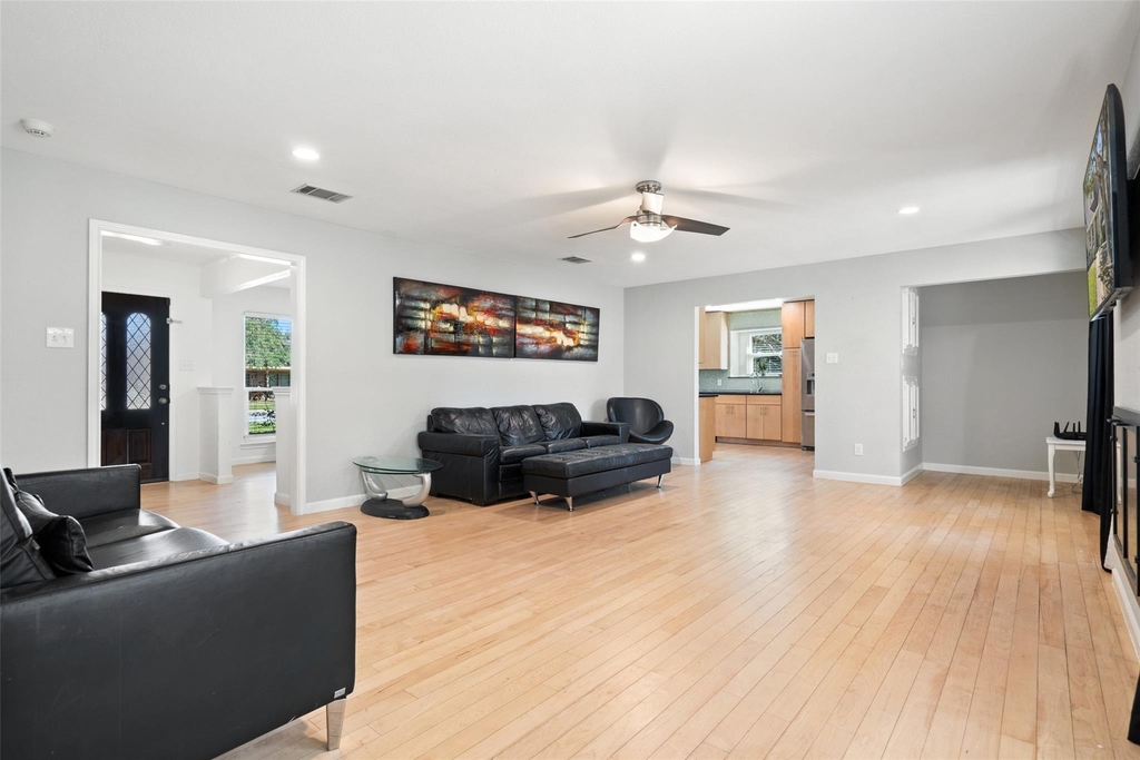 6906 One Oak Rd - Photo 3