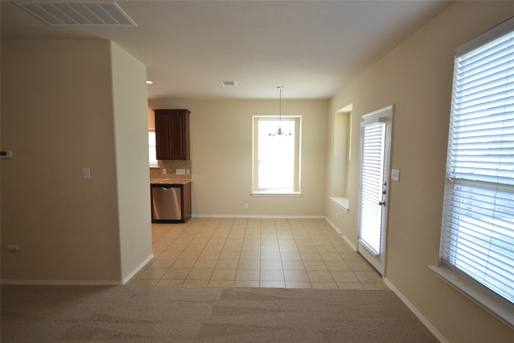 409 Riverine Way - Photo 6