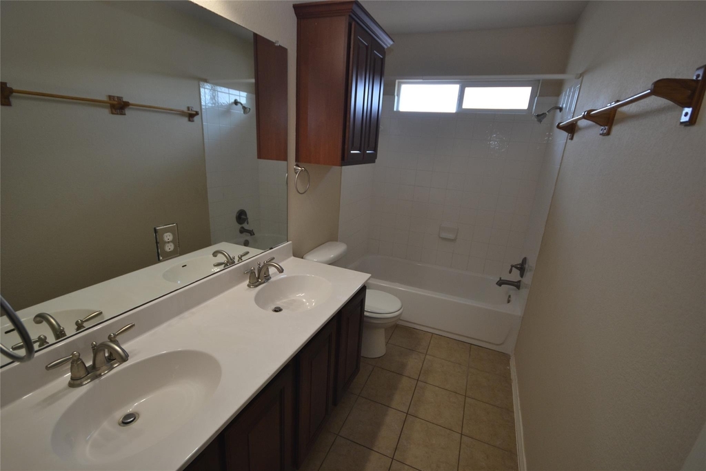 409 Riverine Way - Photo 21