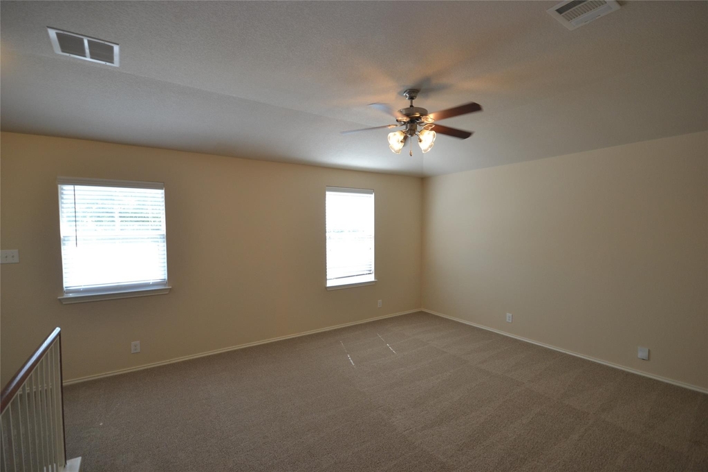 409 Riverine Way - Photo 10