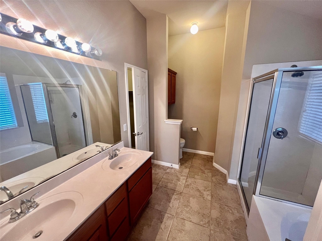 2509 Elara Dr - Photo 12