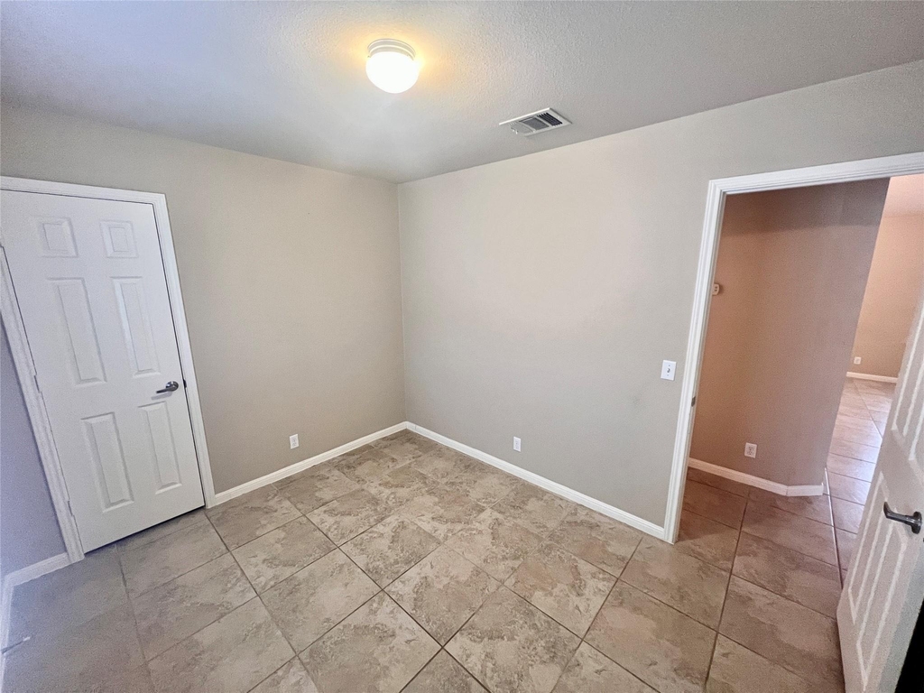 2509 Elara Dr - Photo 19