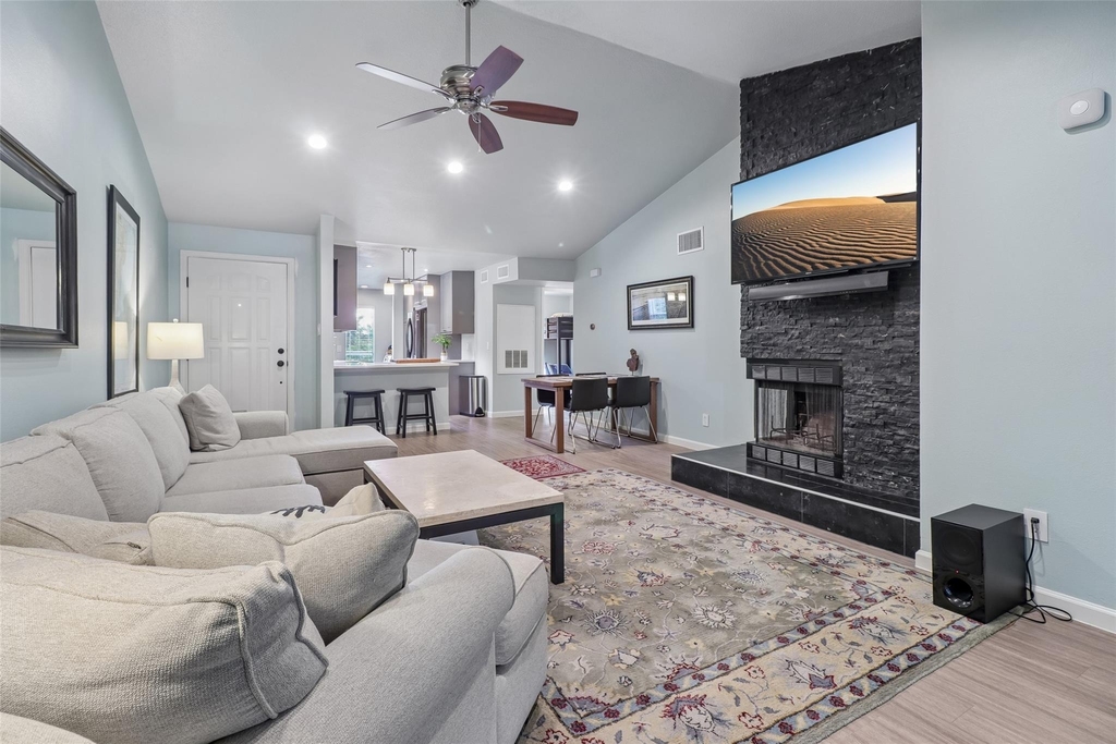2450 Wickersham Ln - Photo 3