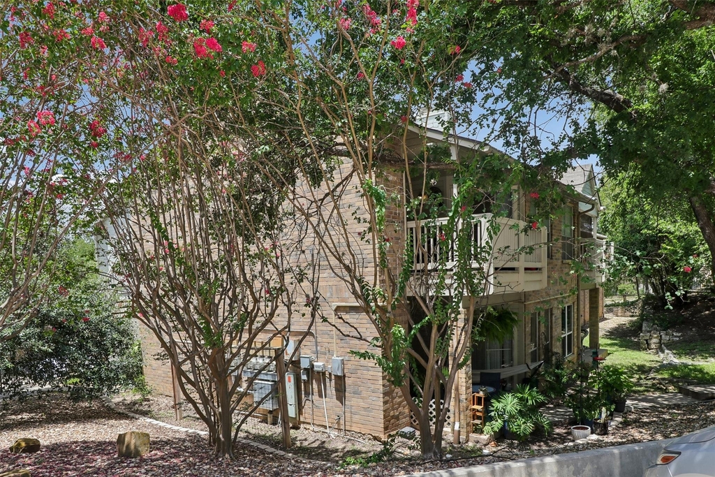 2450 Wickersham Ln - Photo 15