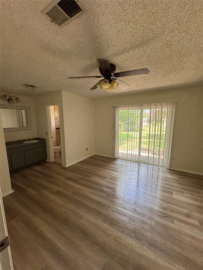 1309 Radam Cir - Photo 1