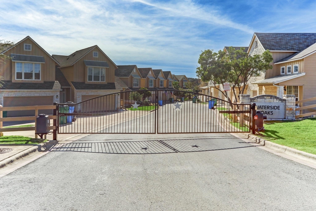 20904 Waterside Dr - Photo 16