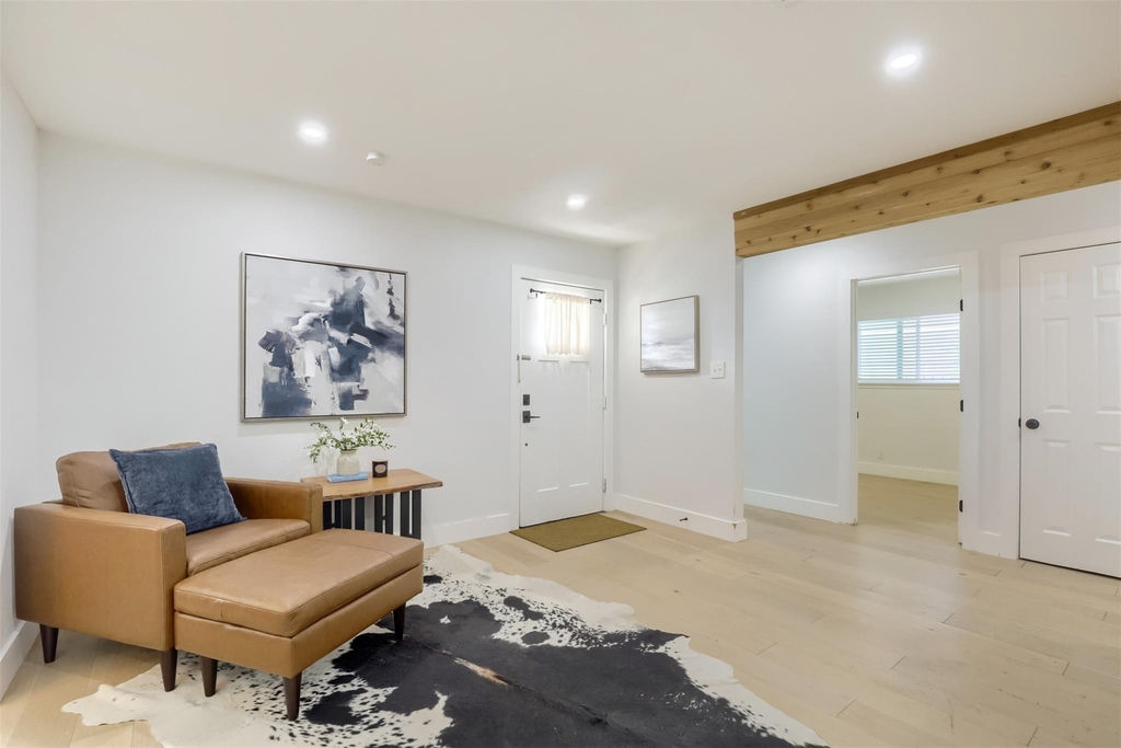 9016 W Pointer Ln - Photo 2