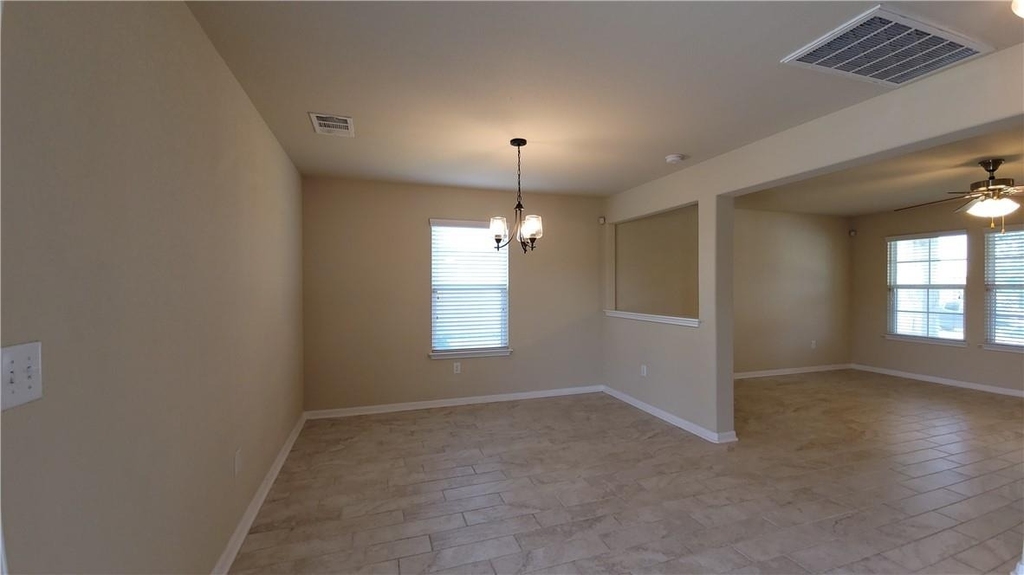 110 Wilson Ct - Photo 5