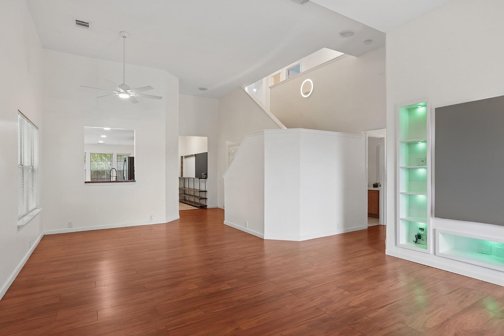 14621 Lantern Dr - Photo 10