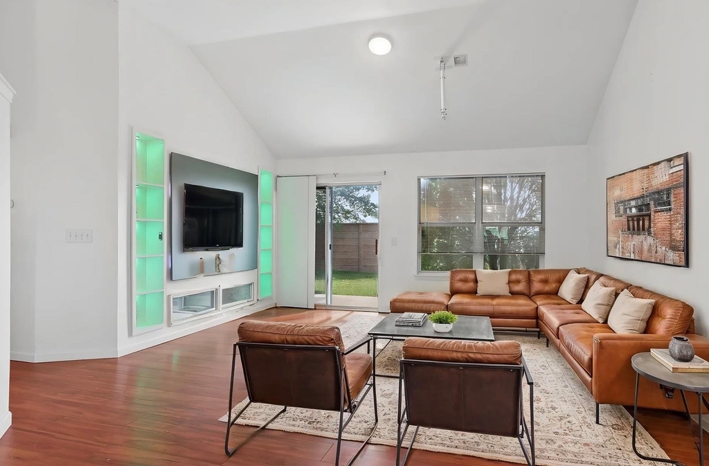 14621 Lantern Dr - Photo 11