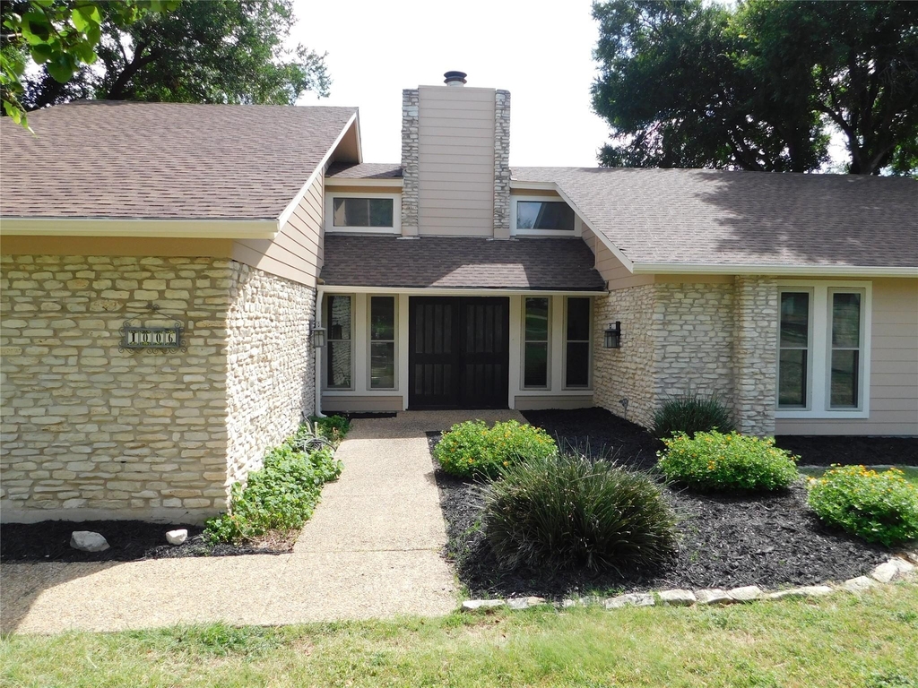 1006 Porpoise St - Photo 1