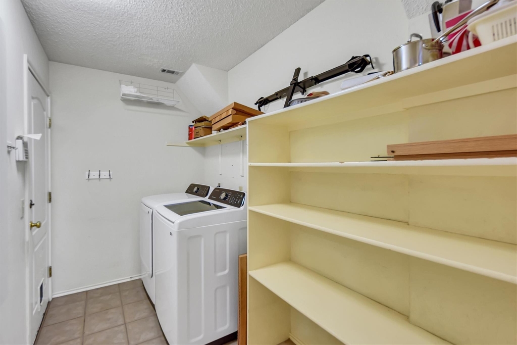 12900 Medina River Way - Photo 19
