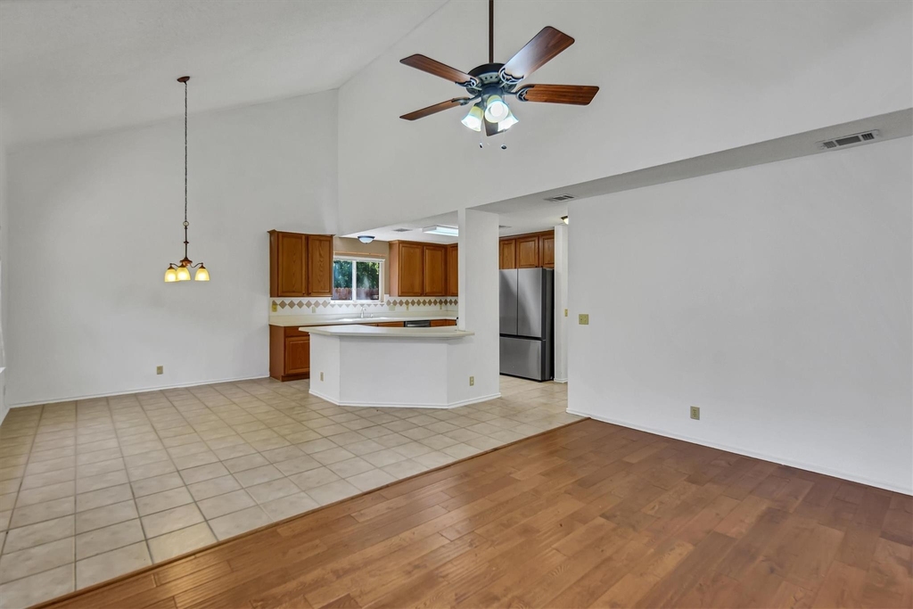 12900 Medina River Way - Photo 13