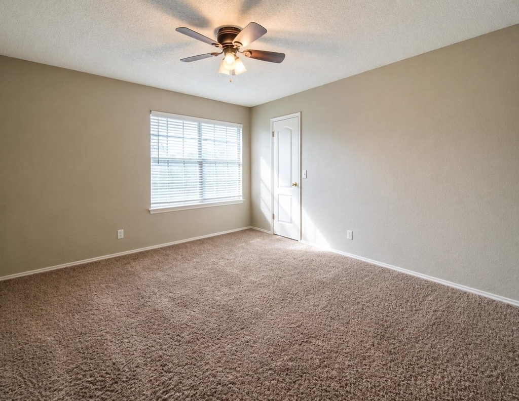 12900 Medina River Way - Photo 12