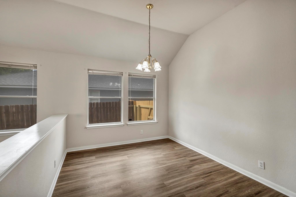 216 Meadowside Dr - Photo 16